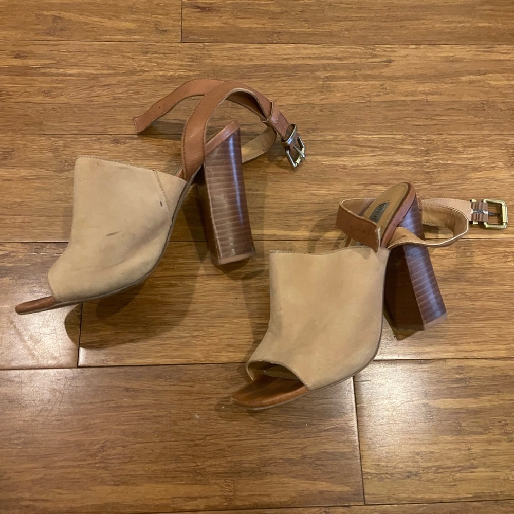 Steve Madden brown suede heel- size 7